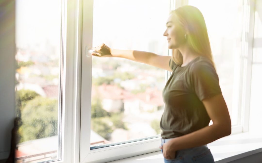 COSÌ SI RESPIRA ARIA PULITA IN CASA, LE REGOLE ANTI-SMOG DA SEGUIRE